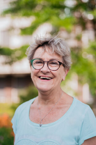 COC lid Lenie zet zich in voor roze lhbti+ ouderen